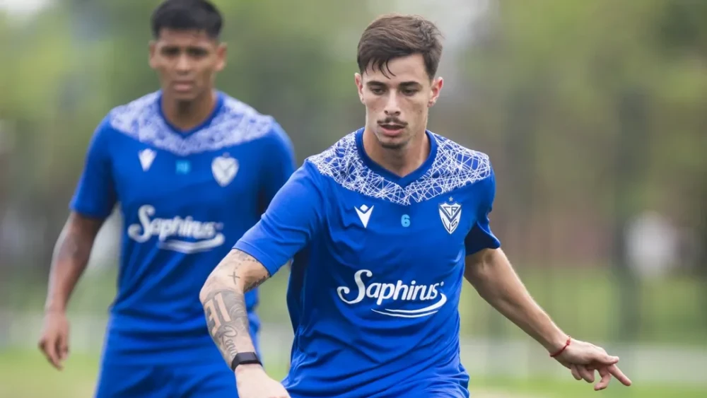 Ex-alvo do Cruzeiro, Valentín Gómez encaminha saída do Vélez e tem destino definido