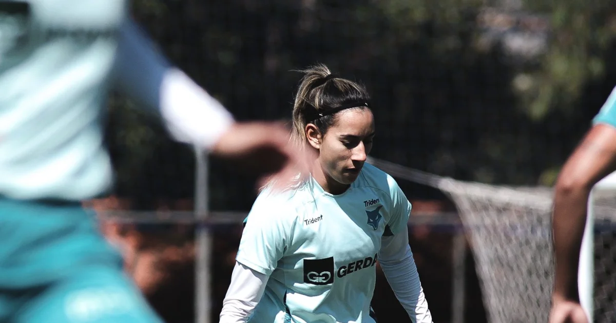 Atacante do Cruzeiro, Sandoval passa por cirurgia após nova lesão