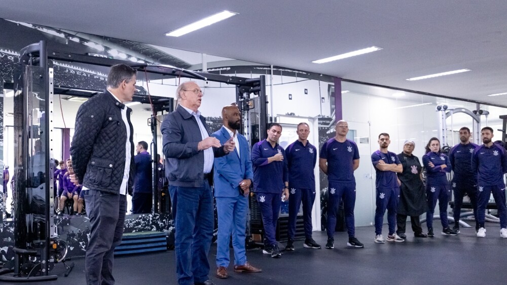 Corinthians fecha acordo para quitar dívidas com elenco e comissão técnica