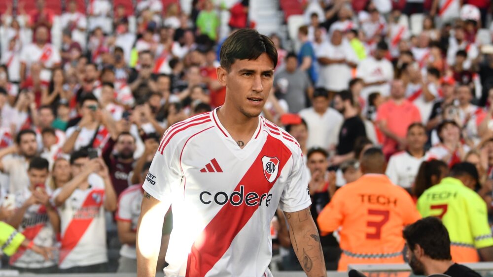 Meia ex-Corinthians Matías Rojas pode rescindir com o River Plate