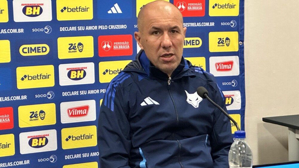 Cruzeiro: Jardim aponta gramado da Neo Química Arena como 'vilão', mas considera empate justo contra Corinthians