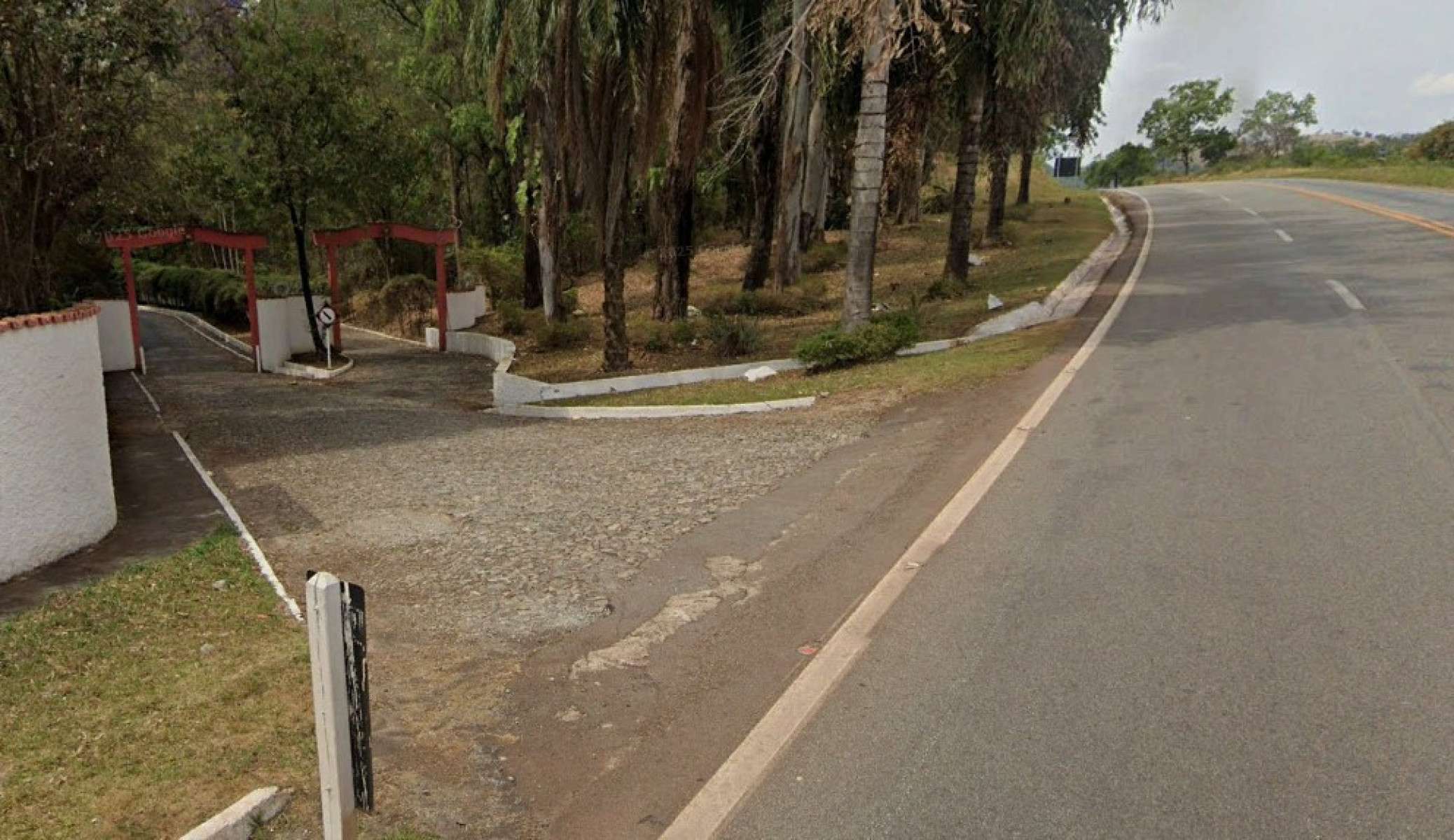 Homem morre em motel após relações sexuais com amigo e duas mulheres