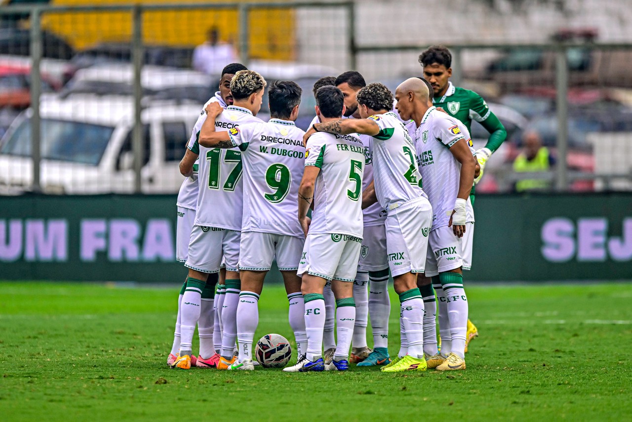 América recebe a Chapecoense em busca de reabilitação na Série B do Campeonato Brasileiro