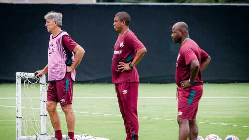 Fluminense mantém esquema com três zagueiros para enfrentar o Al-Hilal no Mundial de Clubes