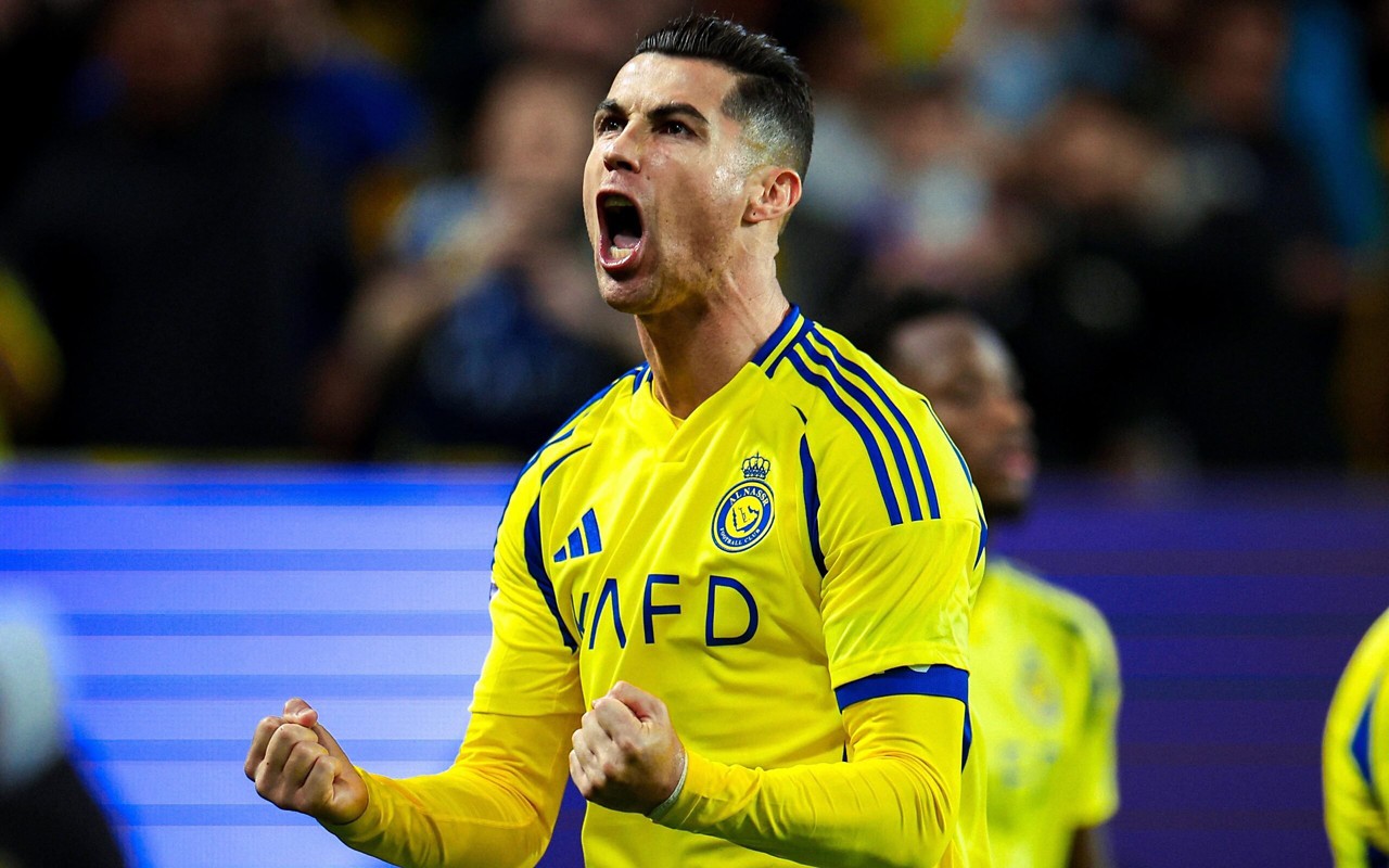 Cristiano Ronaldo realiza transmissão de evento esportivo em seu canal do YouTube