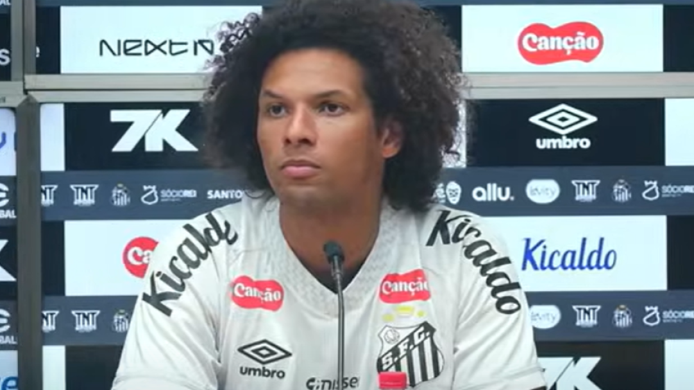 Willian Arão surpreende ao falar sobre influência de Neymar para escolher o Santos