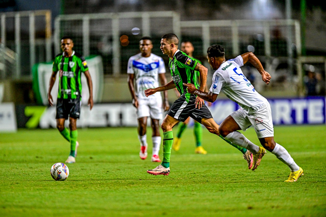 América empata com Aymorés, mas garante primeiro lugar no Grupo B e enfrenta Cruzeiro nas semifinais do Mineiro