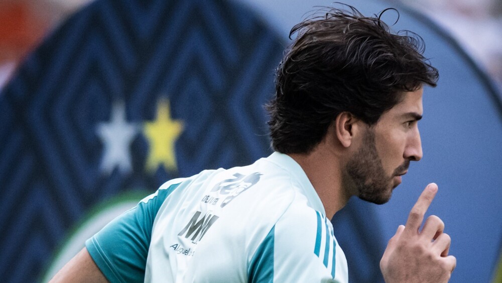 Lucas Silva é substituído com dores e vira preocupação no Cruzeiro