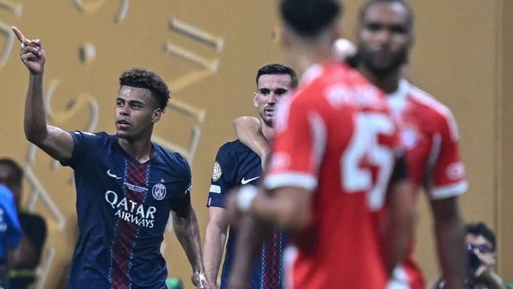 Com dois a menos, PSG vence Bayern de Munique e avança à semifinal do Mundial