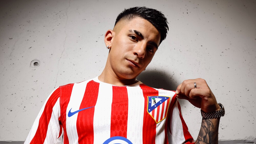 Ex-Botafogo, Almada é oficializado como reforço do Atlético de Madrid