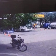 Motorista abastece R$ 300 e tenta escapar sem pagar