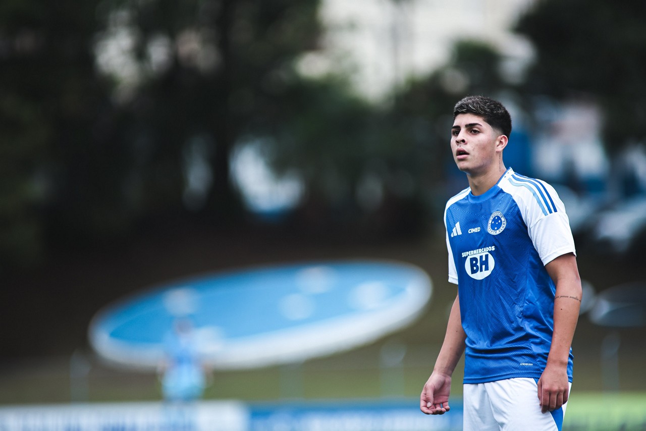 Em meio à renovação, Cauan Baptistella é preservado pelo Cruzeiro