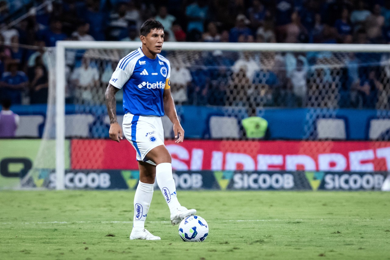 Lucas Romero destaca desafio do Cruzeiro na retomada do Campeonato Brasileiro