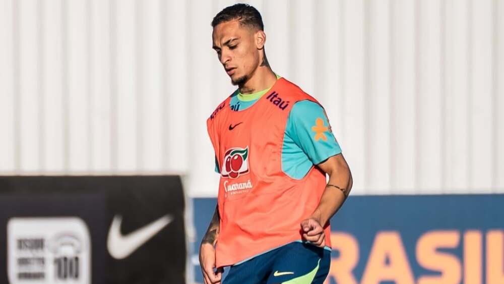 Cabem no seu time? Antony e mais quatro pedem para deixar Manchester United, diz jornal