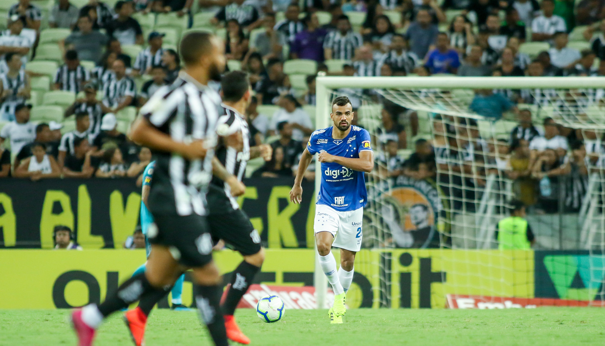 Cruzeiro e Ceará: histórico de confrontos e vantagem do time mineiro