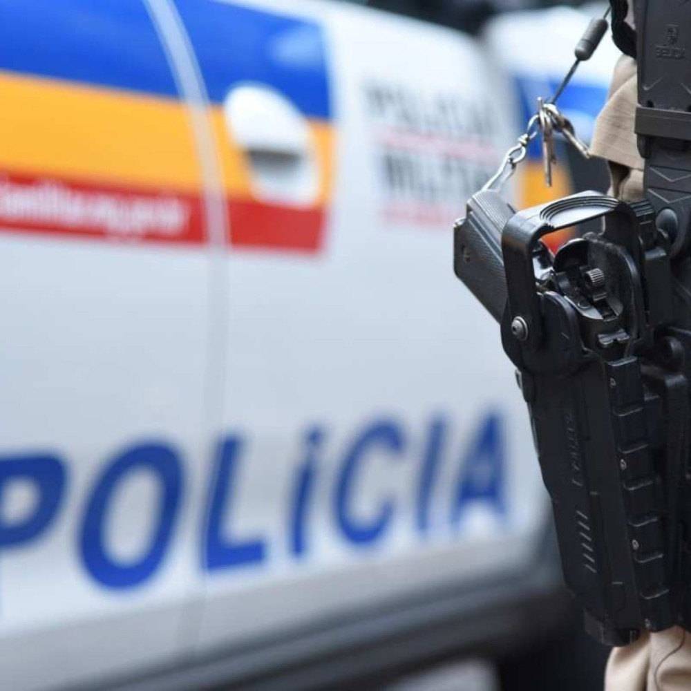 Mulher engasga com salgado e é salva por PMs e Samu em Unaí