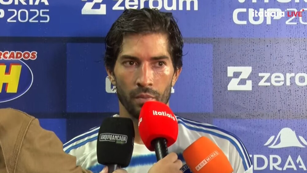 Lucas Silva lamenta derrota do Cruzeiro na Vitória Cup, mas destaca dedicação do time