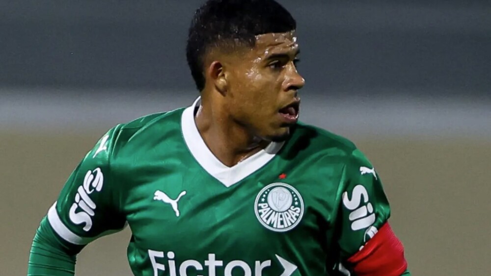 Saída de Mayke abre oportunidade para jovem da base do Palmeiras: 'Depende dele'