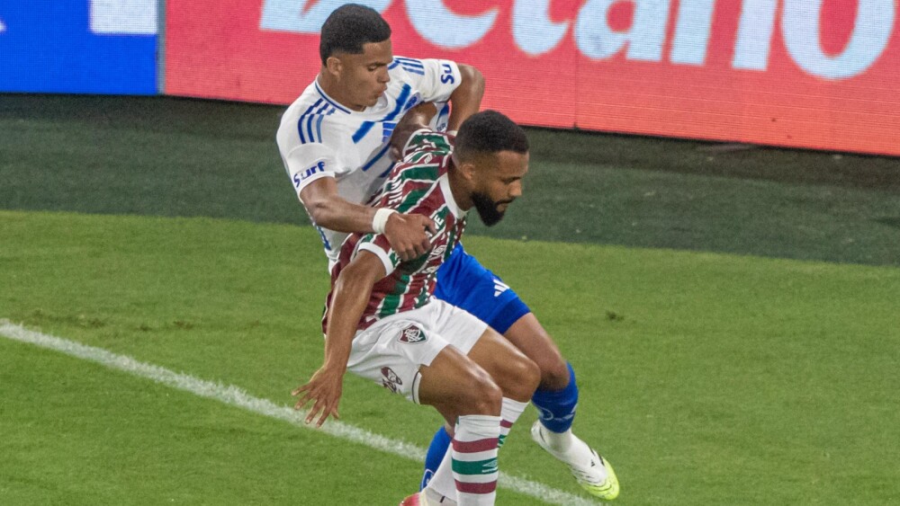 Kauã Prates brilha em sua estreia pelo Cruzeiro no Brasileirão