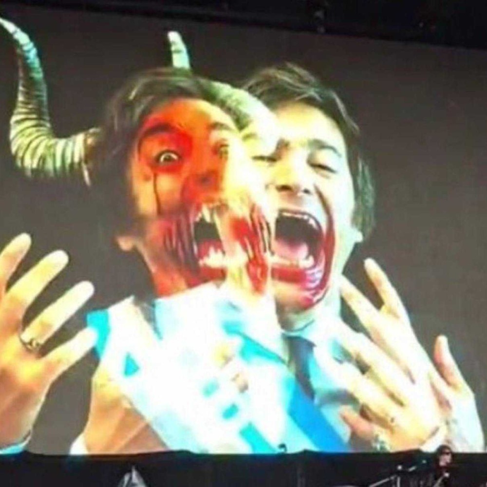 Banda argentina Dum Chica exibe imagens polêmicas de Javier Milei no Lollapalooza Buenos Aires