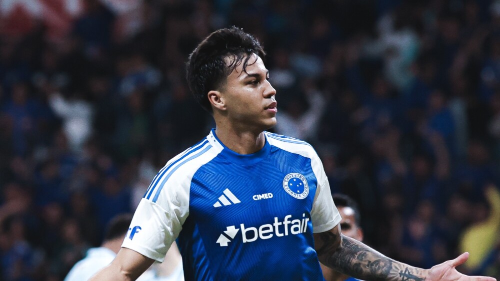 Com show de Kaio Jorge, Cruzeiro goleia Grêmio e segue na cola da liderança da Série A