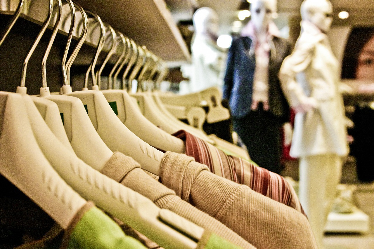 Liquidação Lápis Vermelho oferece até 70% de desconto em BH