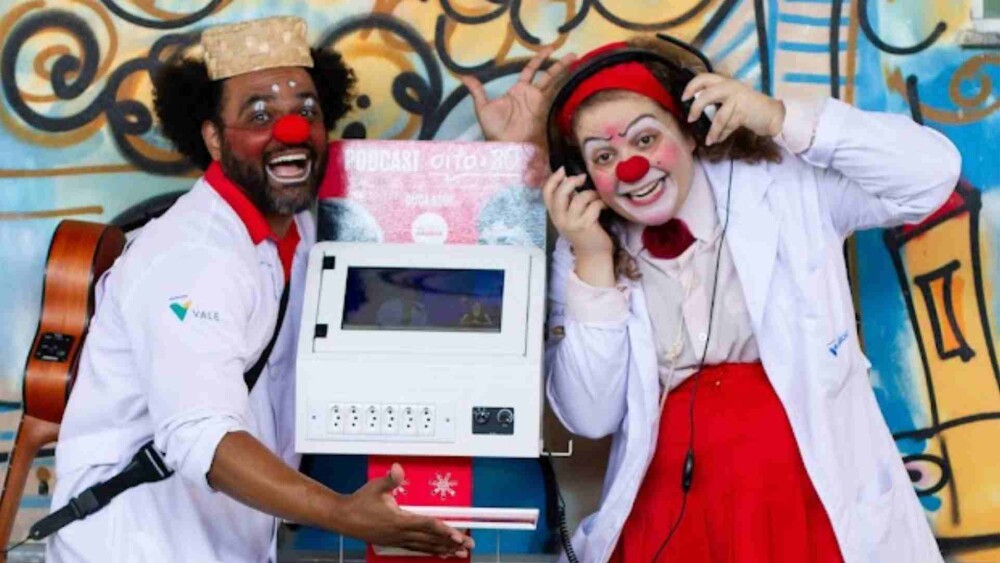 Podcast 8 e 80, produzido pelo ‘Instituto Hahaha’ traz conteúdo de saúde, bem-estar, cultura e arte para idosos