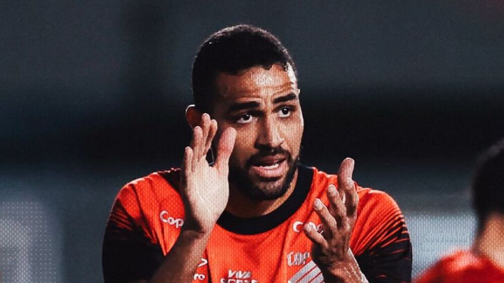 Athletico-PR domina Amazonas, vence fora de casa e ‘cola’ no G4 da Série B