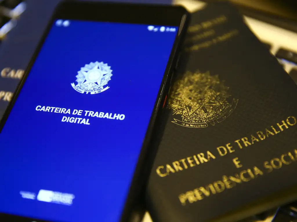 Desemprego cai para 5,8% em junho, atingindo menor nível da série histórica