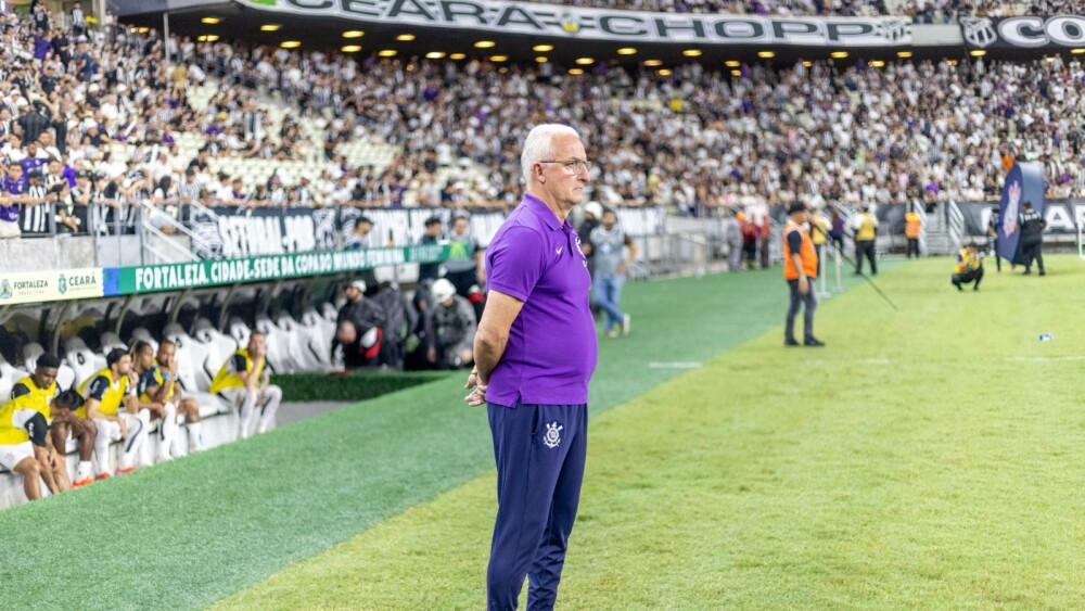 Corinthians: Dorival detalha pedido à diretoria e abre o jogo sobre ausência de reforços