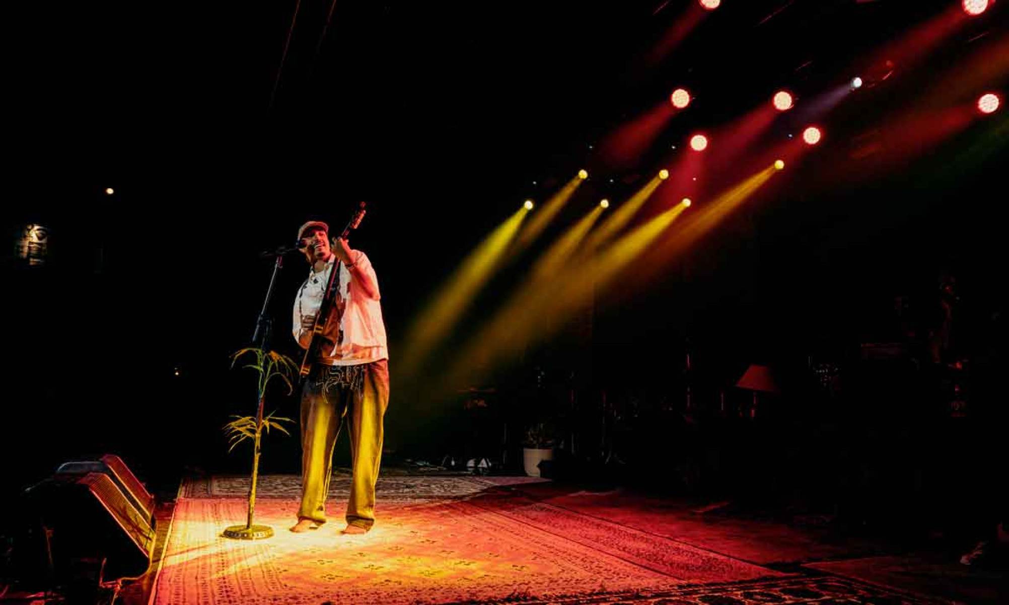 Rapper carioca Delacruz retorna a Belo Horizonte com show da turnê 'Vinho'
