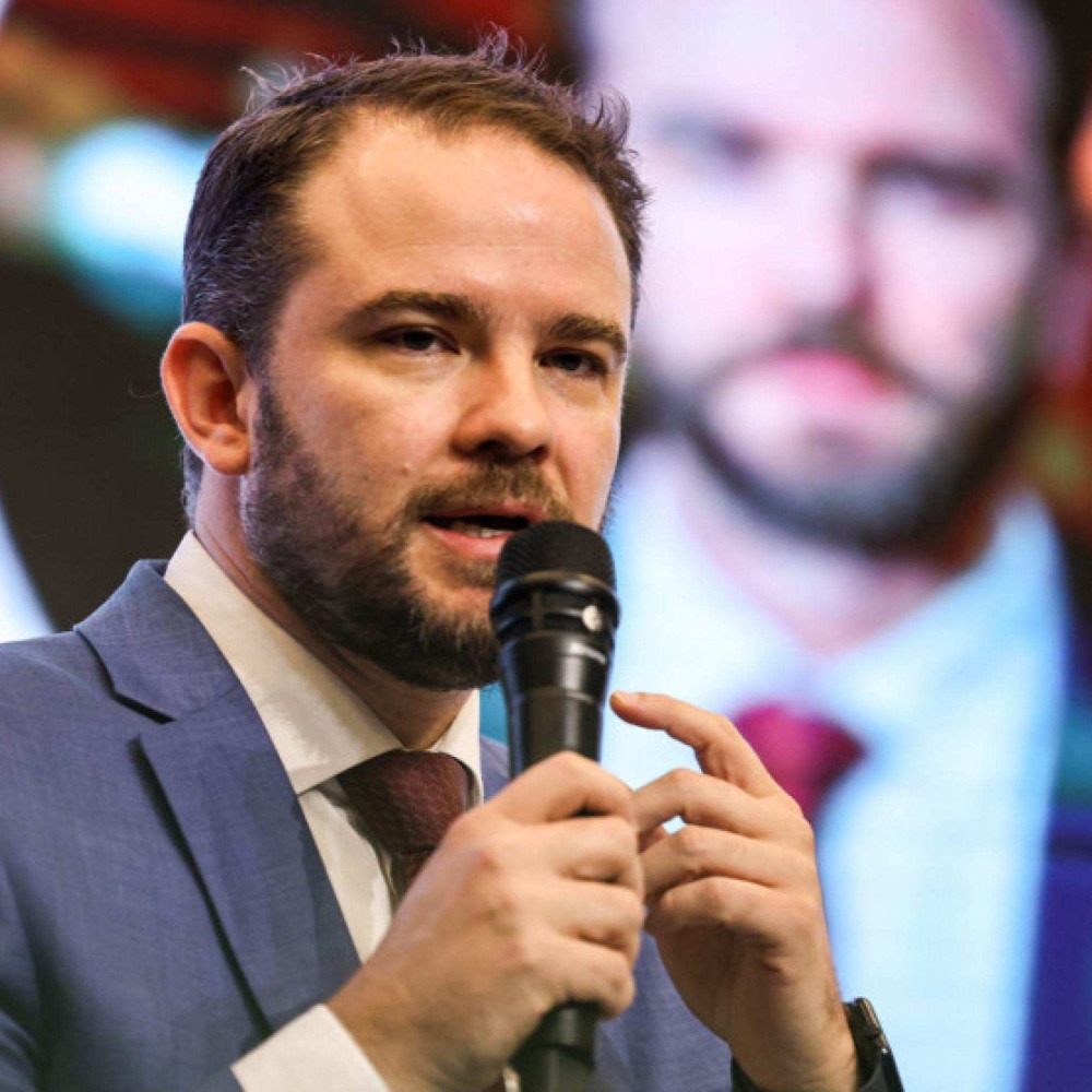 Governo escolhe Dario Durigan para negociar com Congresso após crise entre Haddad e Motta