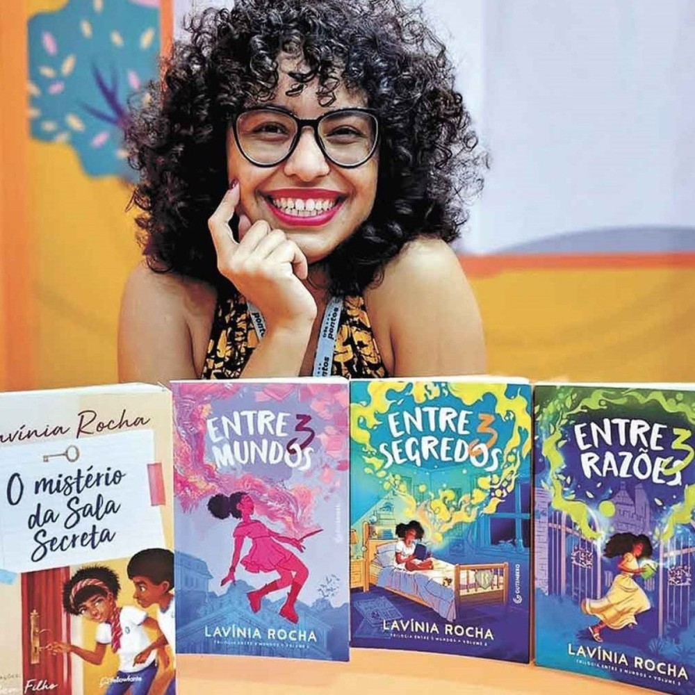 Festa do Livro UFMG inicia com descontos especiais e programação cultural gratuita