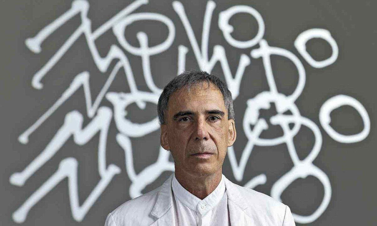 Arnaldo Antunes apresenta em BH a turnê do álbum "Novo mundo"