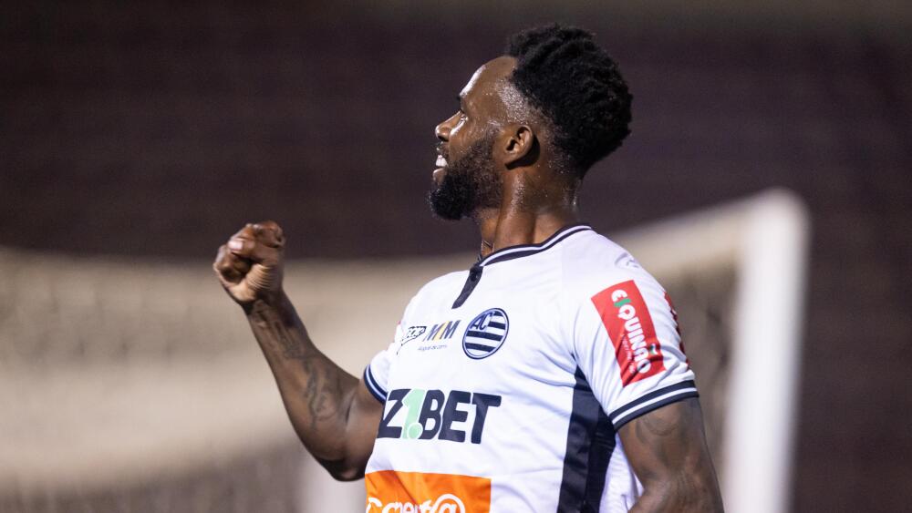 Athletic vence Ferroviária em jogo com quatro expulsões e sobe na tabela da Série B