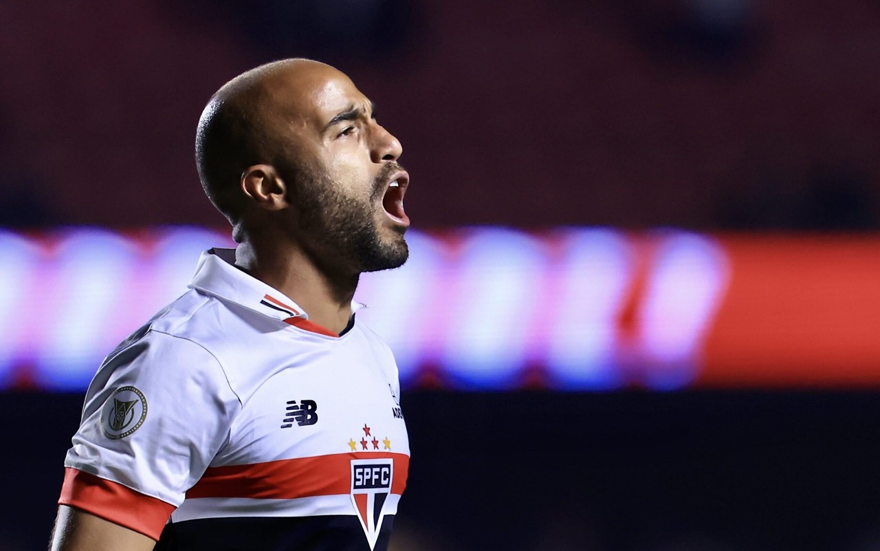 São Paulo anuncia escalação com Lucas Moura de volta contra o Fortaleza