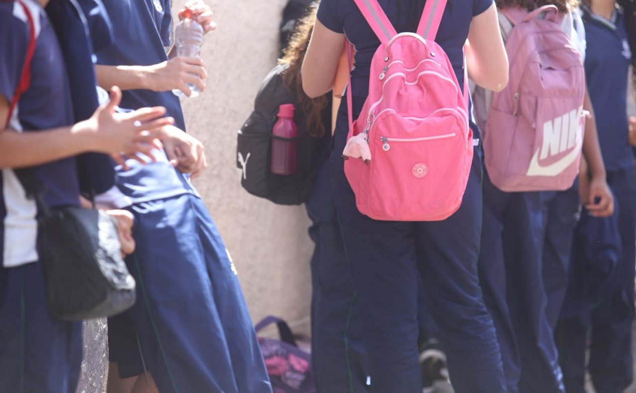 Nudes falsos entre adolescentes: especialista recomenda punição com acolhimento