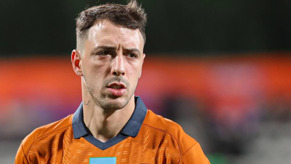 Uruguaio Renzo López é anunciado como reforço do Vitória