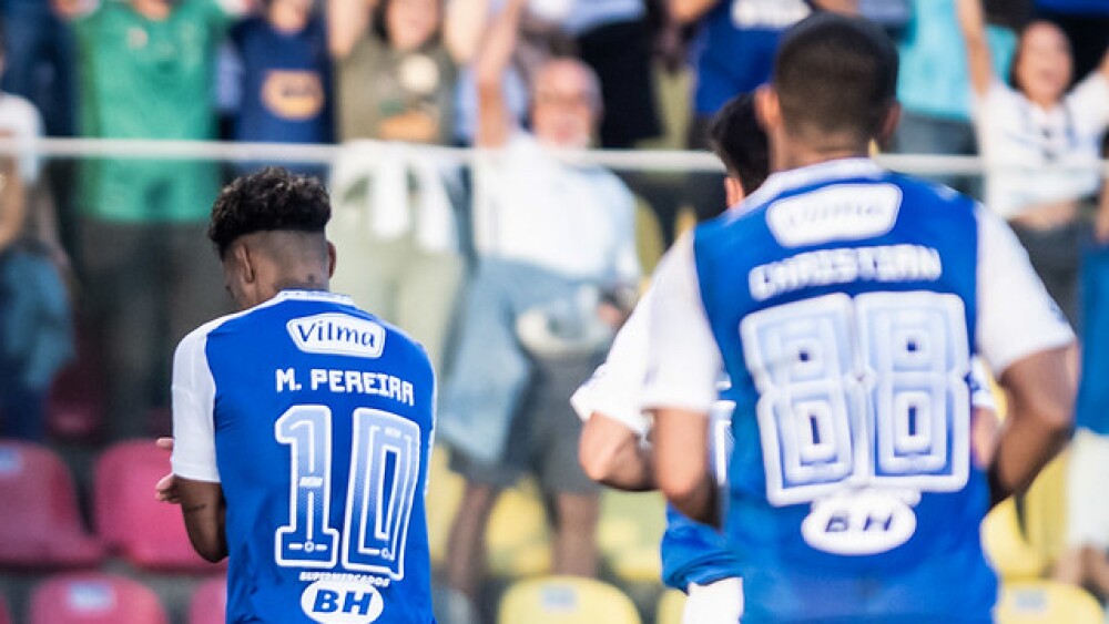 Cruzeiro vence o Banfield e ganha moral para retomada do Campeonato Brasileiro