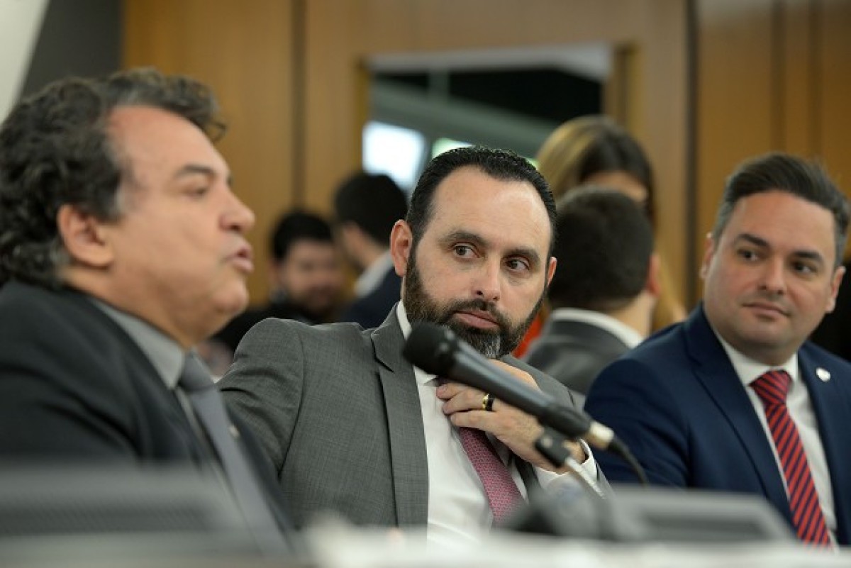 Líder da oposição apoia Alencar para a vaga do TCE-MG