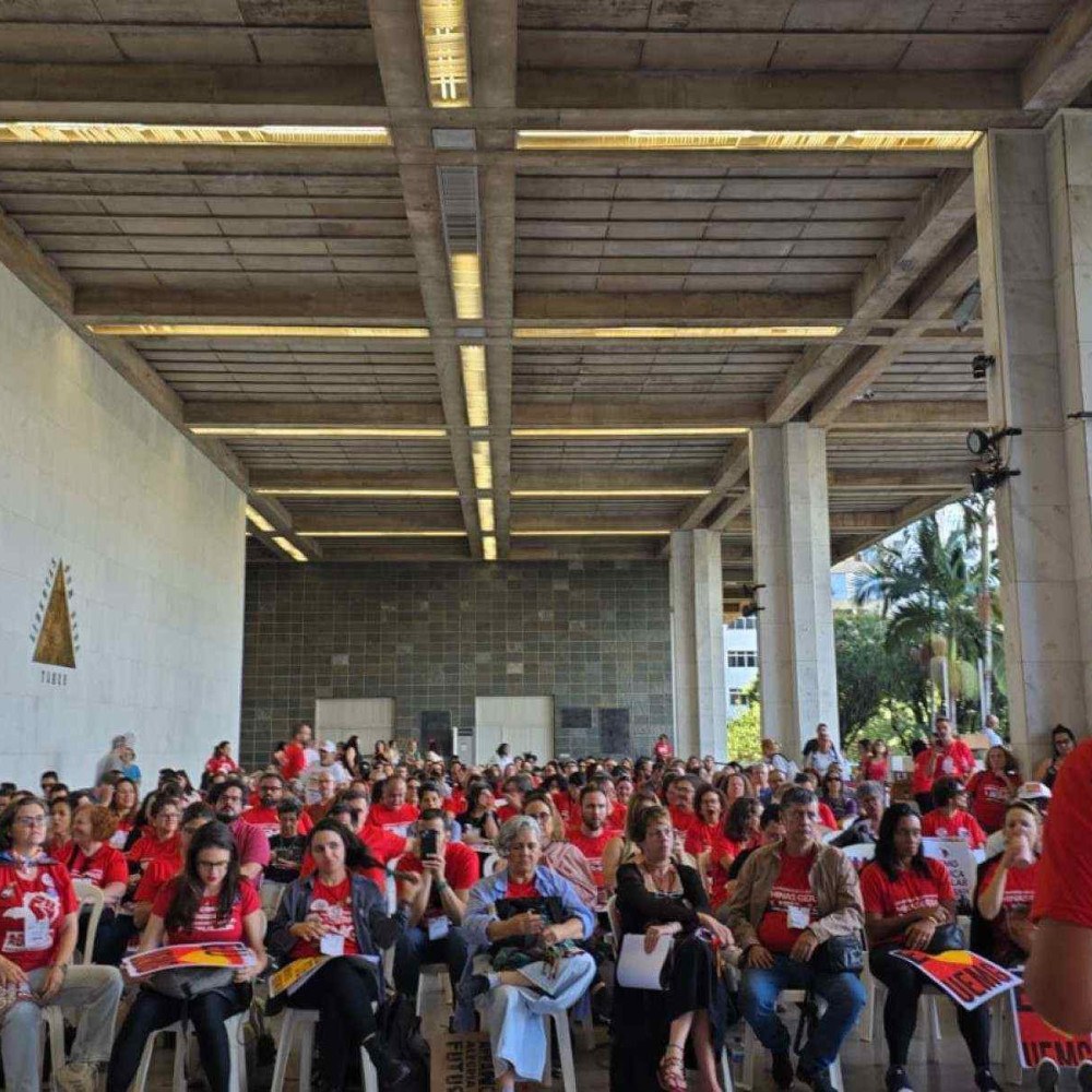 Protesto por Futuro da Uemg é Realizado na ALMG