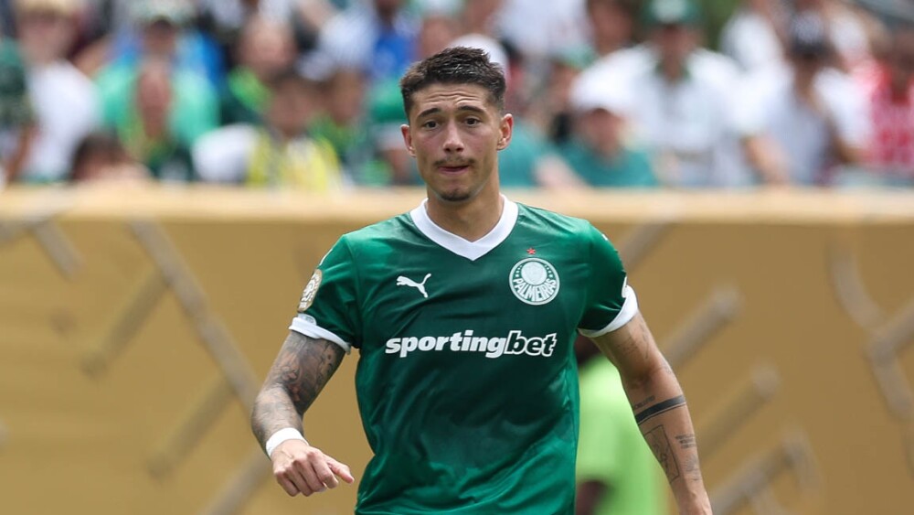 Jogador do Palmeiras supera destaque do Chelsea em desempenho defensivo