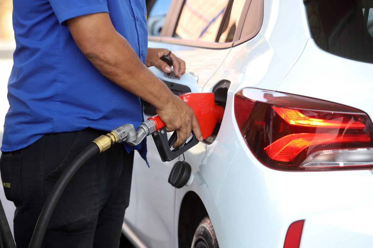 Motoristas em Belo Horizonte enfrentam novo aumento da gasolina