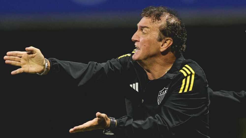 Cuca destaca necessidade de 'cabeça no lugar' para superar fase difícil do Atlético