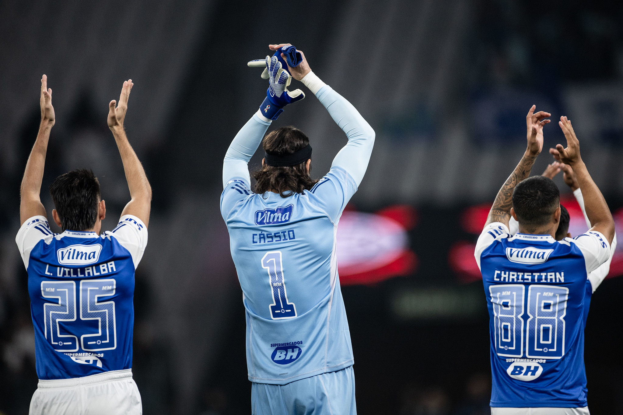 Cássio valoriza ponto do Cruzeiro e destaca reencontro com o Corinthians