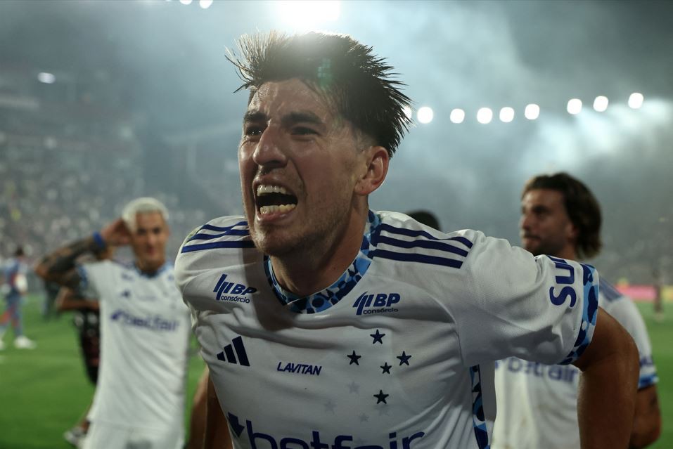 Villalba se torna peça fundamental na defesa do Cruzeiro sob comando de Leonardo Jardim
