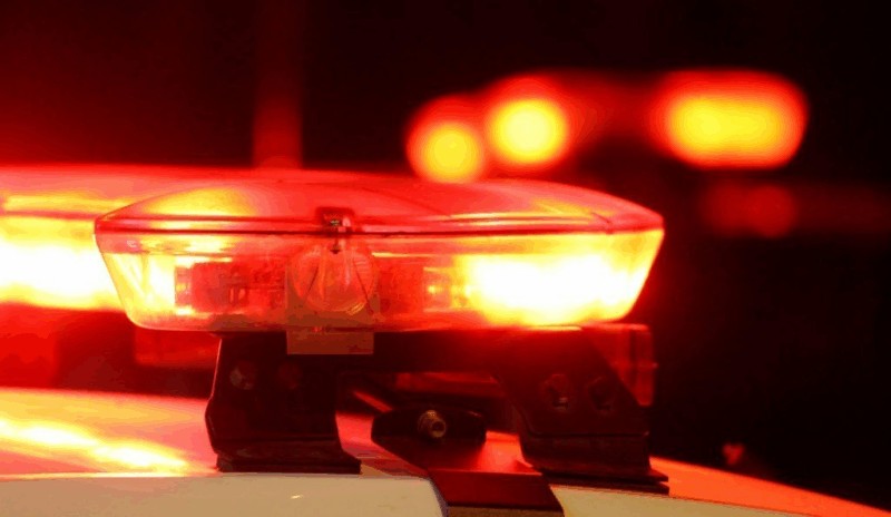 Homem é agredido em tentativa de assalto; dois suspeitos são detidos