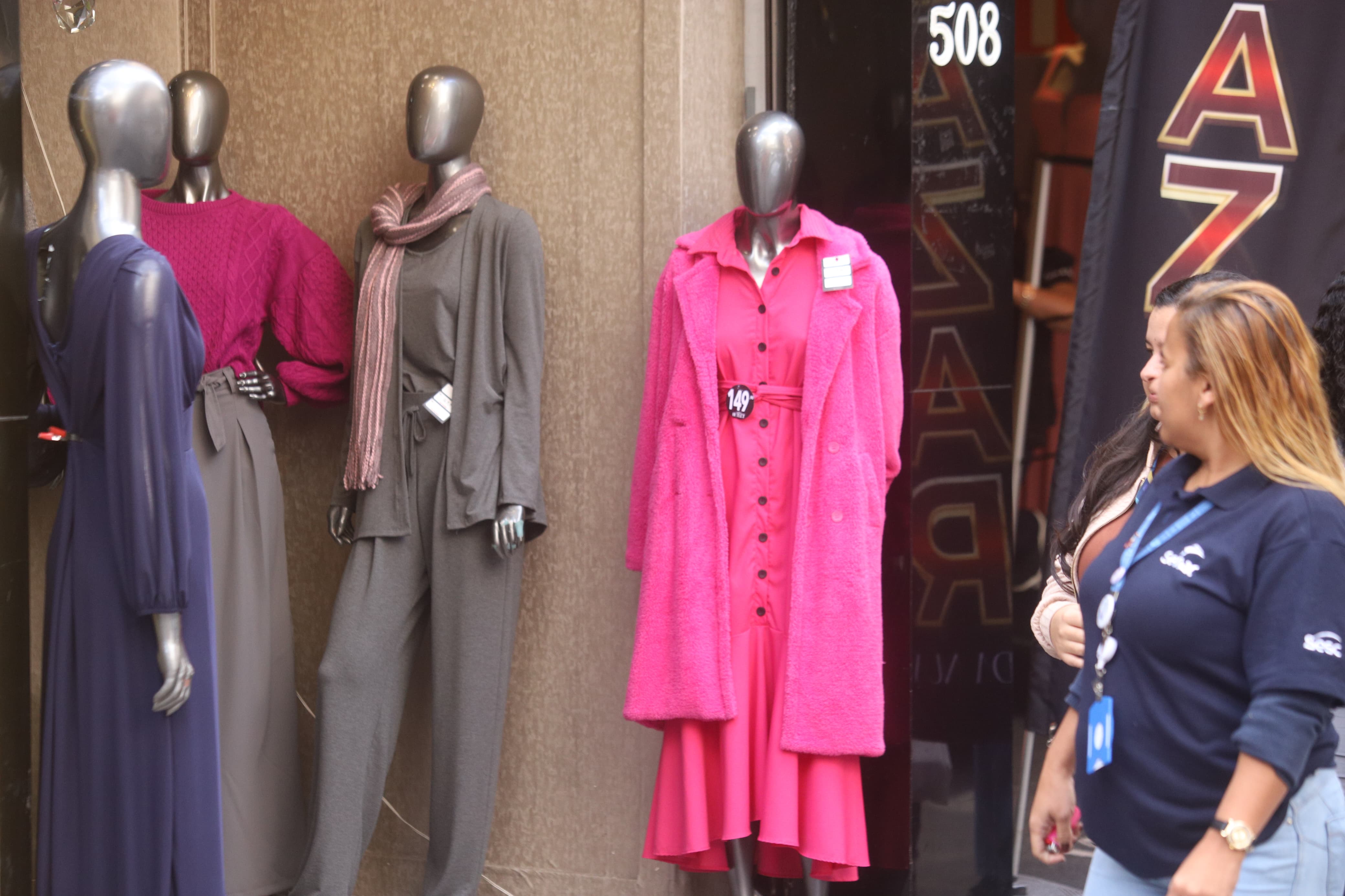 Frio impulsiona vendas de roupas de inverno, mas indústria mantém cautela
