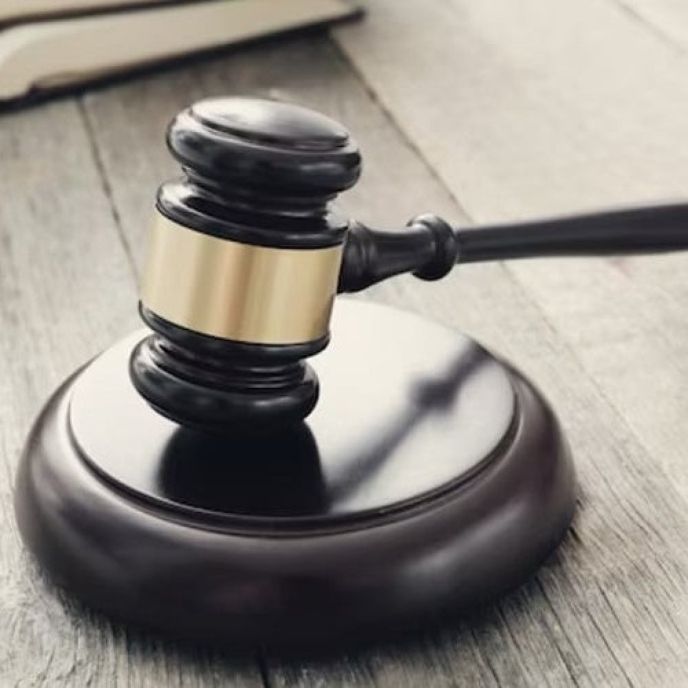 Trabalhadora que gravou assédio do chefe será indenizada em R$ 10 mil