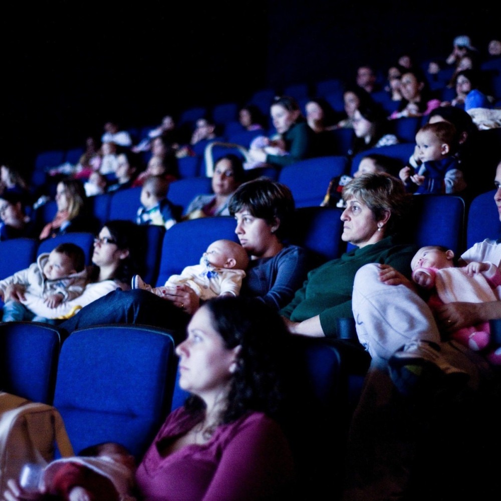 CineMaterna promove sessão especial com 'Lilo & Stitch' no DiamondMall